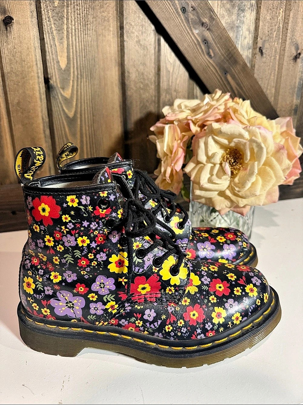 Dr. Martens 1460 Floral Bloom Backhand Leather Boots Floral Combat Boots US 6 (v